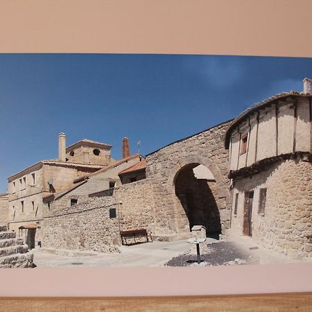 Apartamentos Turisticos Escorraladas Baltanás エクステリア 写真