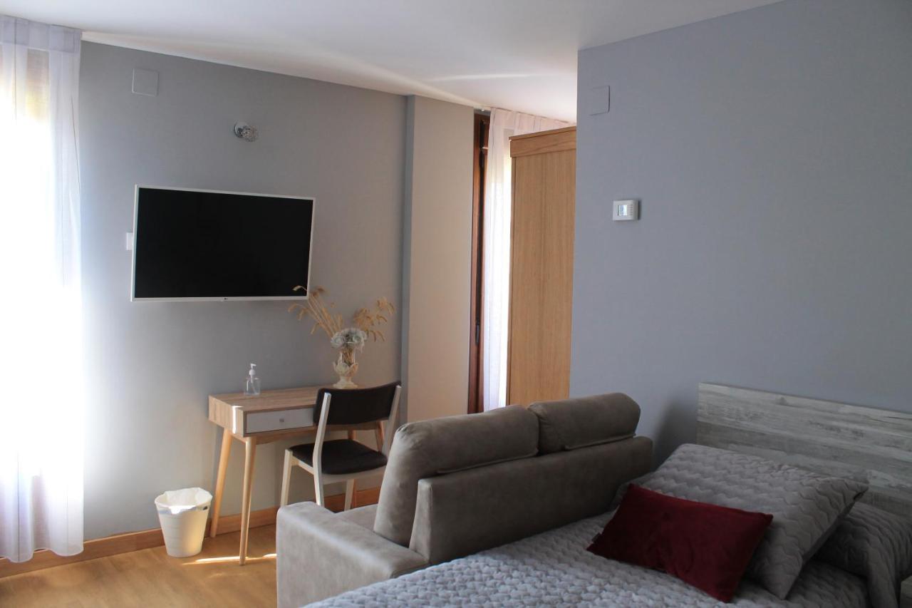 Apartamentos Turisticos Escorraladas Baltanás エクステリア 写真